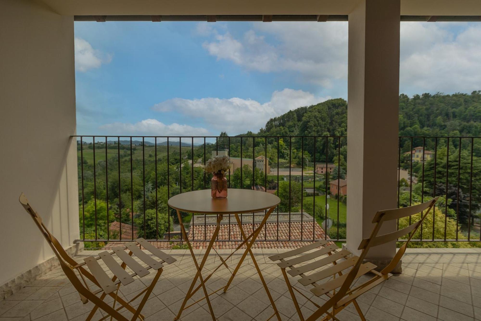 Luce Boutique Hotel Fortunago 外观 照片