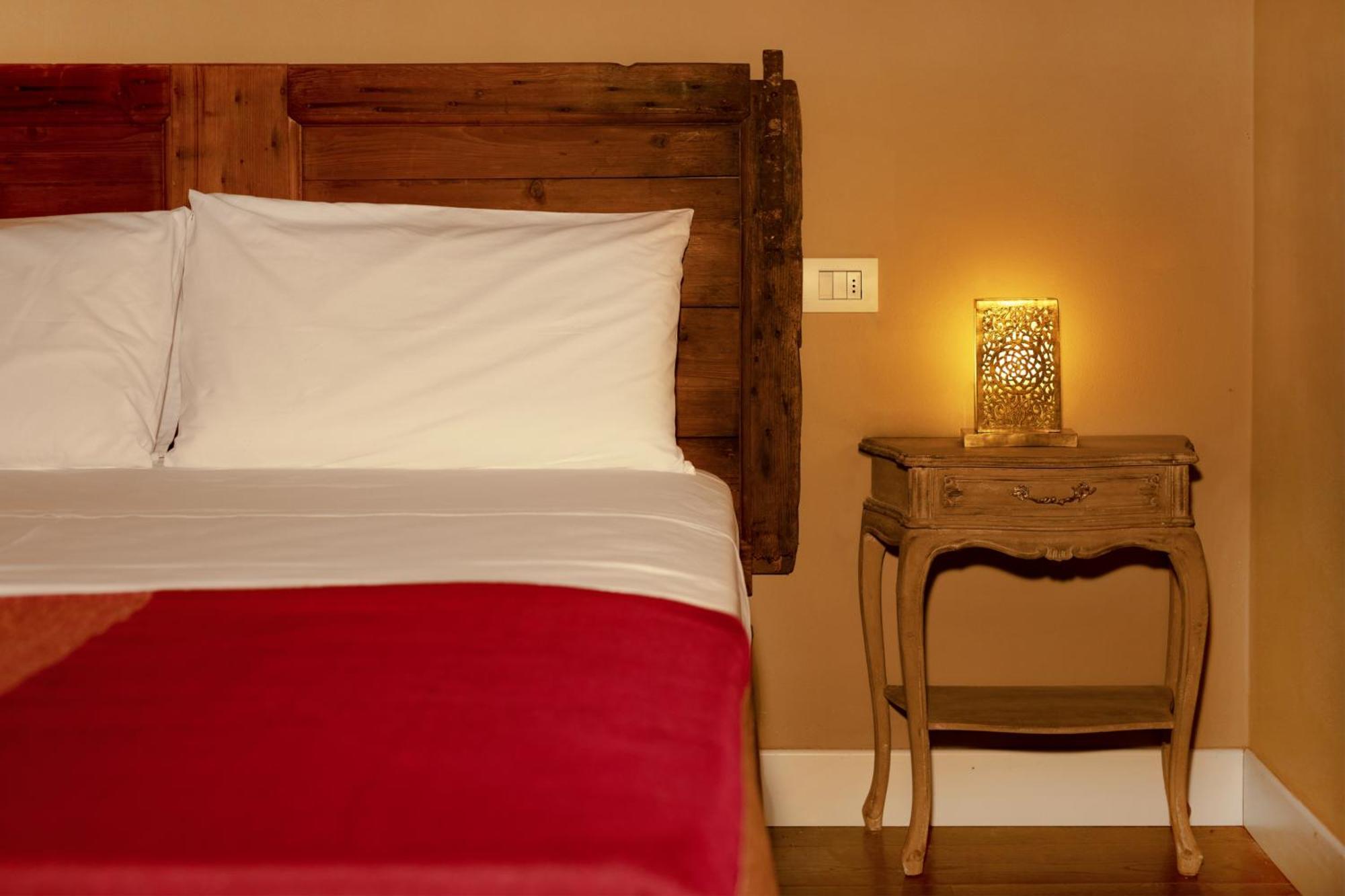 Luce Boutique Hotel Fortunago 外观 照片